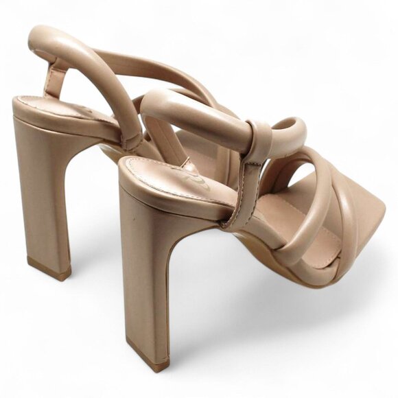 New York & Company Sandals: Elevate Your Style with Urban Chic - Picture 3 of 8